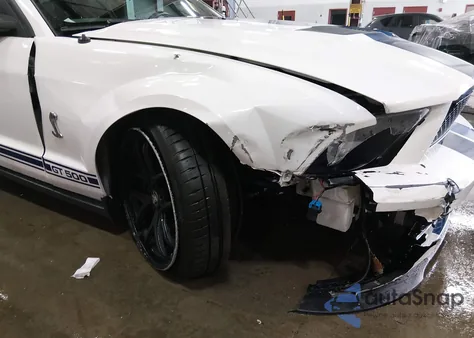 2009 Ford Shelby Gt500 z USA, uszkodzony, nr VIN 1ZVHT88S295137792